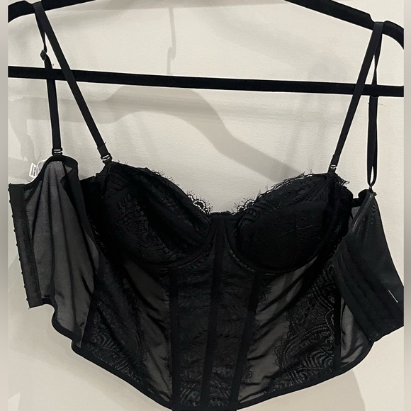 GARAGE black floral lace corset top - Picture 4 of 6